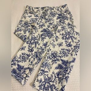 Talbots 4P slim ankle 4 pocket jean. Blue toile pattern on white